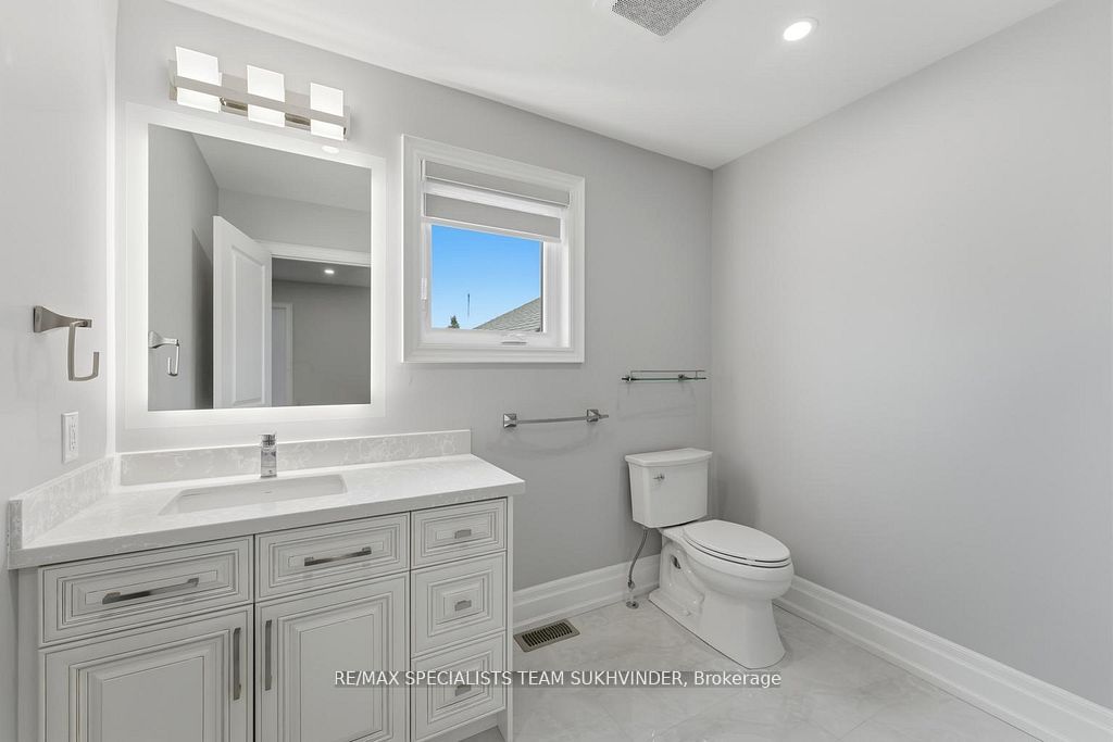 12463 Eighth Line Property Photo 29