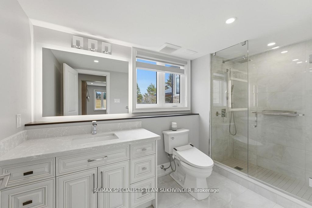 12463 Eighth Line Property Photo 37