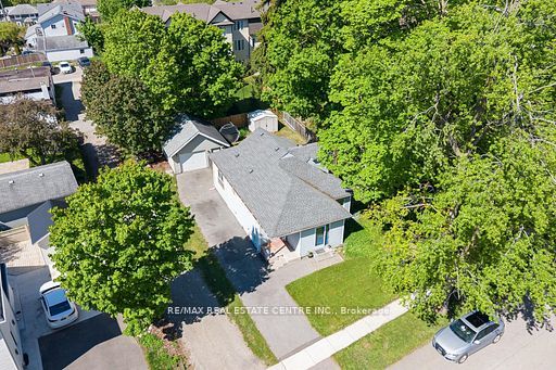 44 Willow Street S Property Photo 1