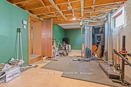 44 Willow Street S Property Photo 22