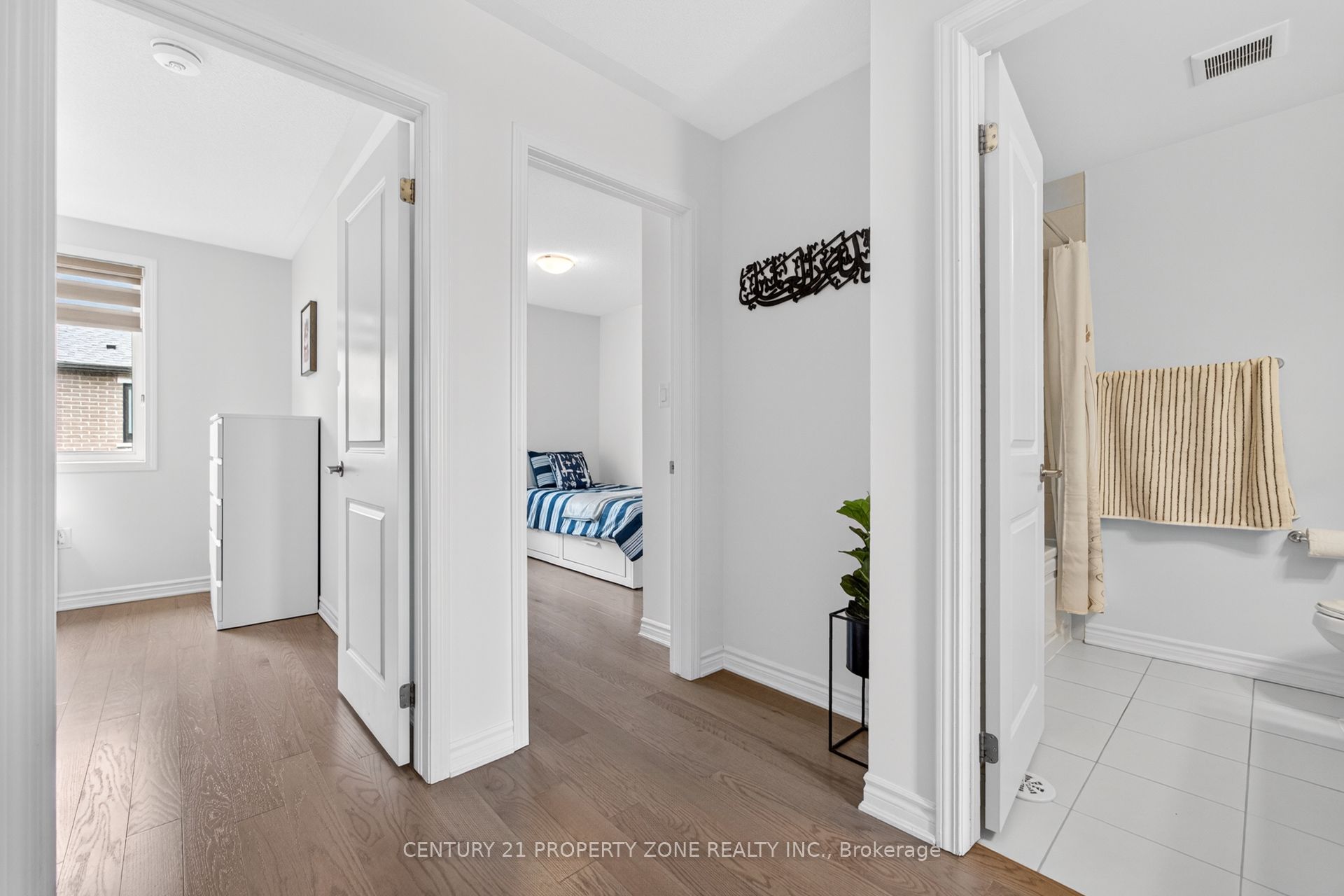 5186 Viola Desmond Drive Property Photo 35
