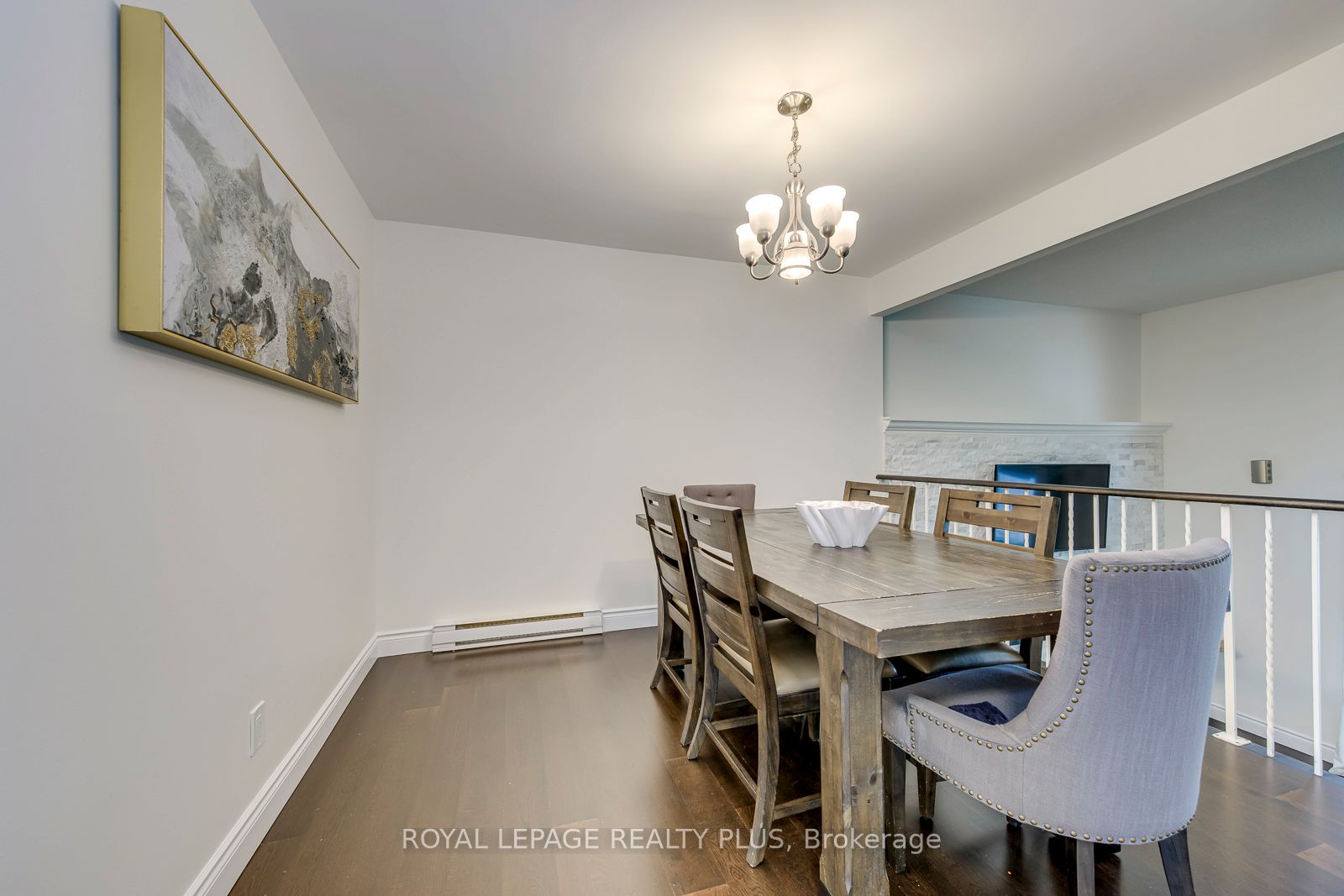 640 Rathburn Road E 1 Property Photo 15