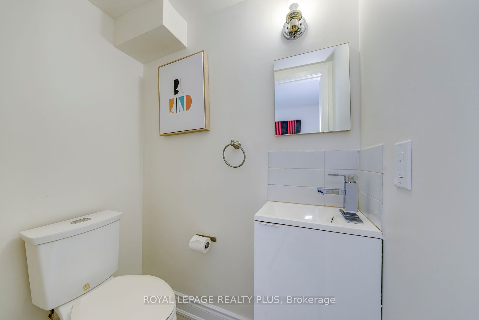 640 Rathburn Road E 1 Property Photo 17