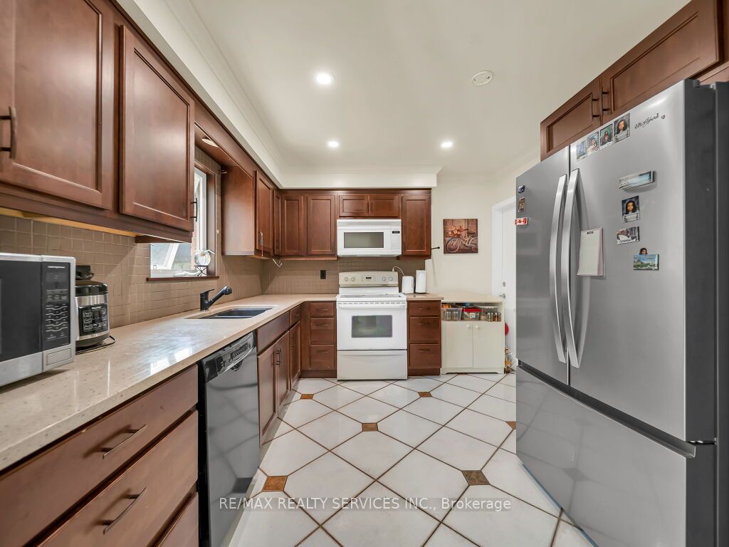3079 Bartholomew Crescent Property Photo 13