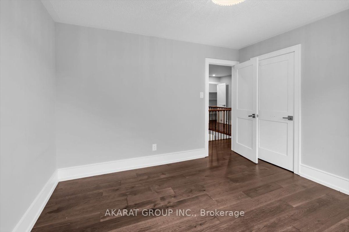 1274 King's College Drive Property Photo 33