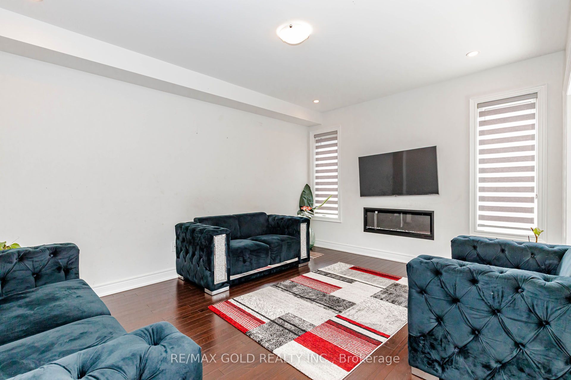 33 Tiger Crescent Property Photo 11