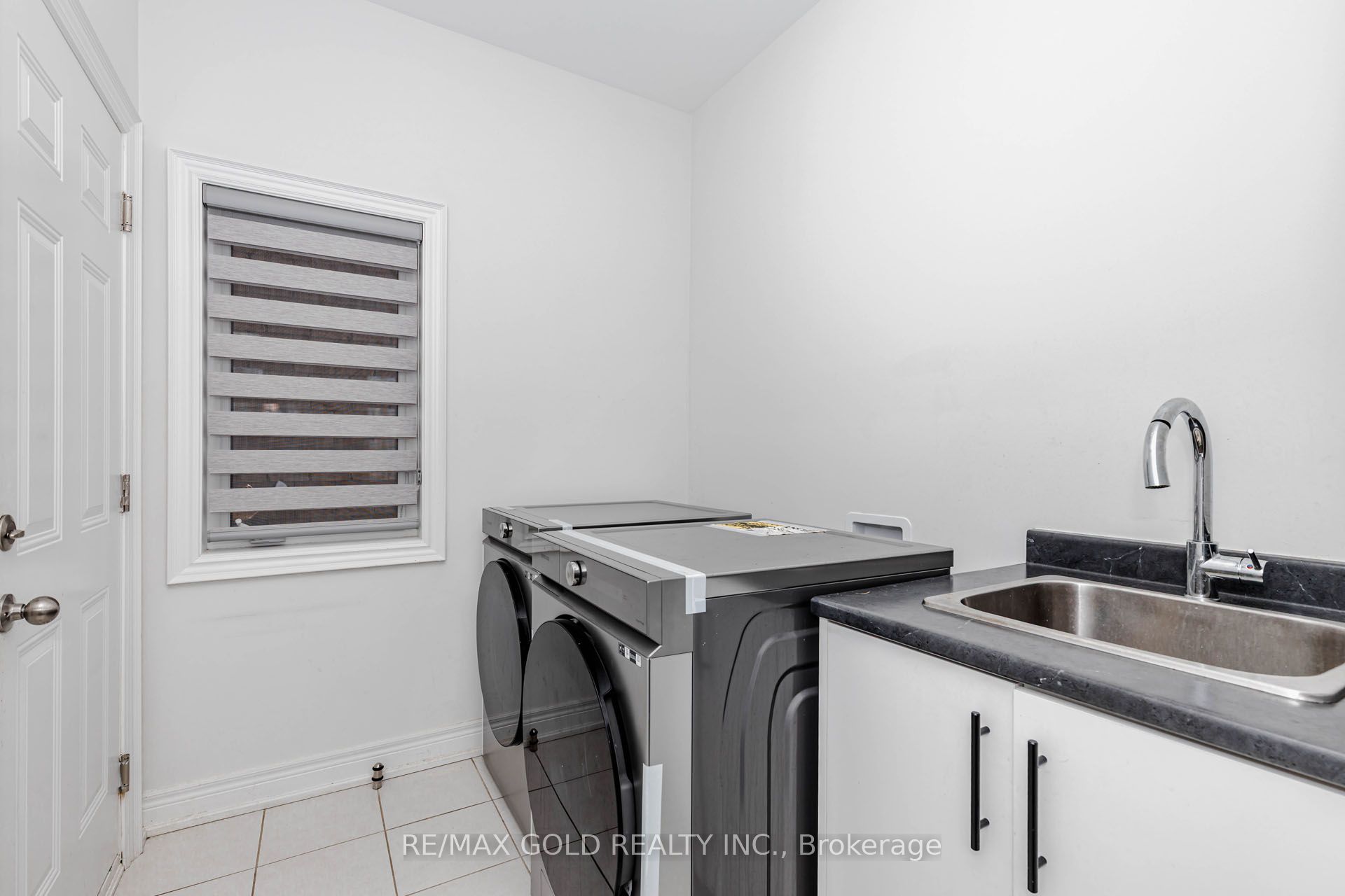 33 Tiger Crescent Property Photo 21