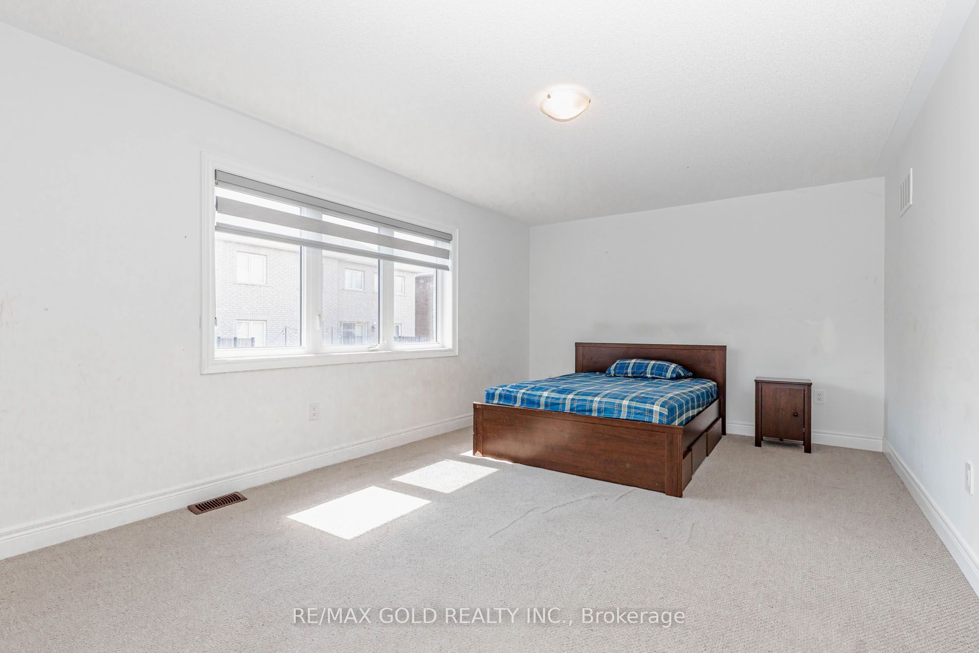 33 Tiger Crescent Property Photo 24