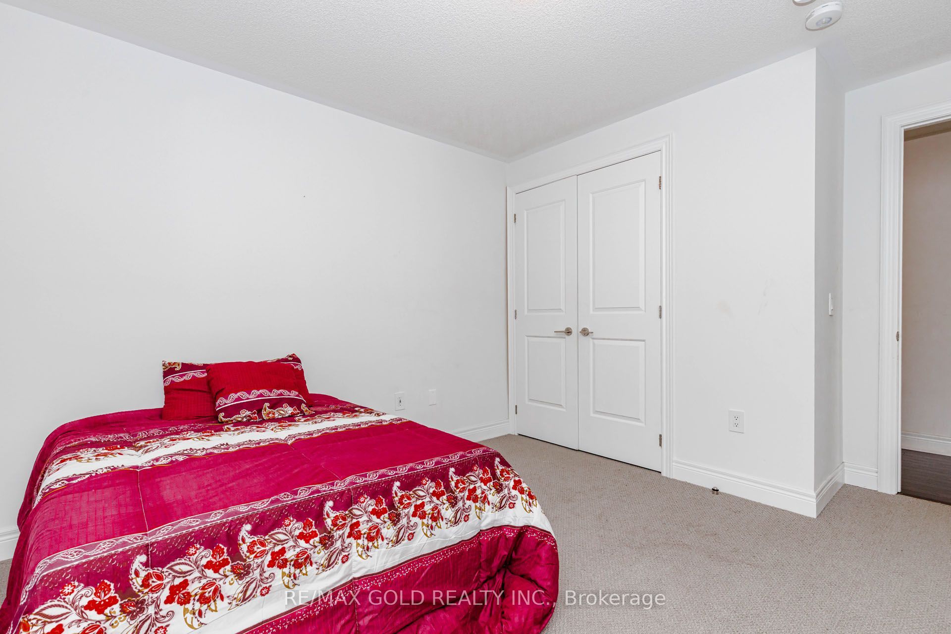33 Tiger Crescent Property Photo 37