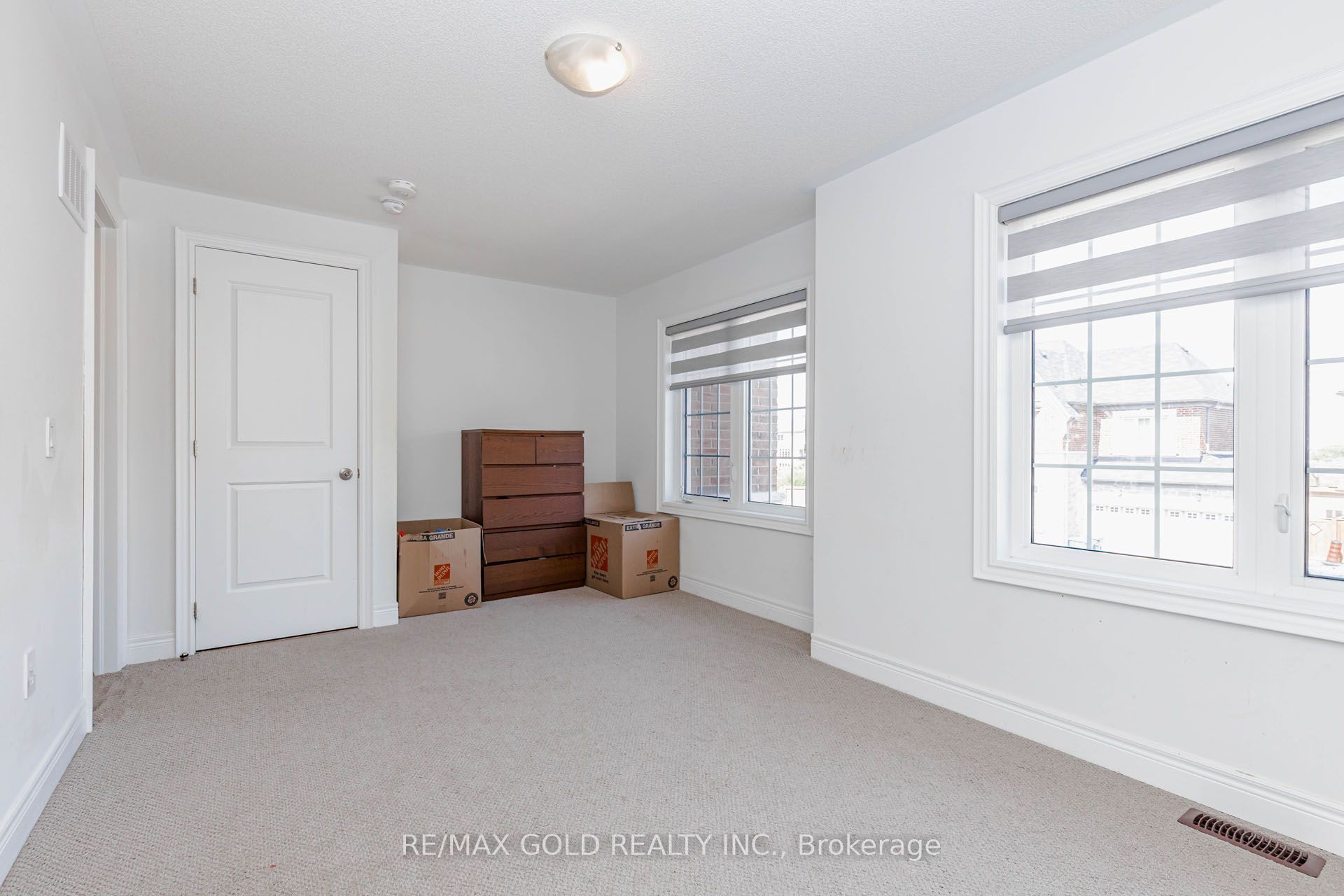 33 Tiger Crescent Property Photo 42