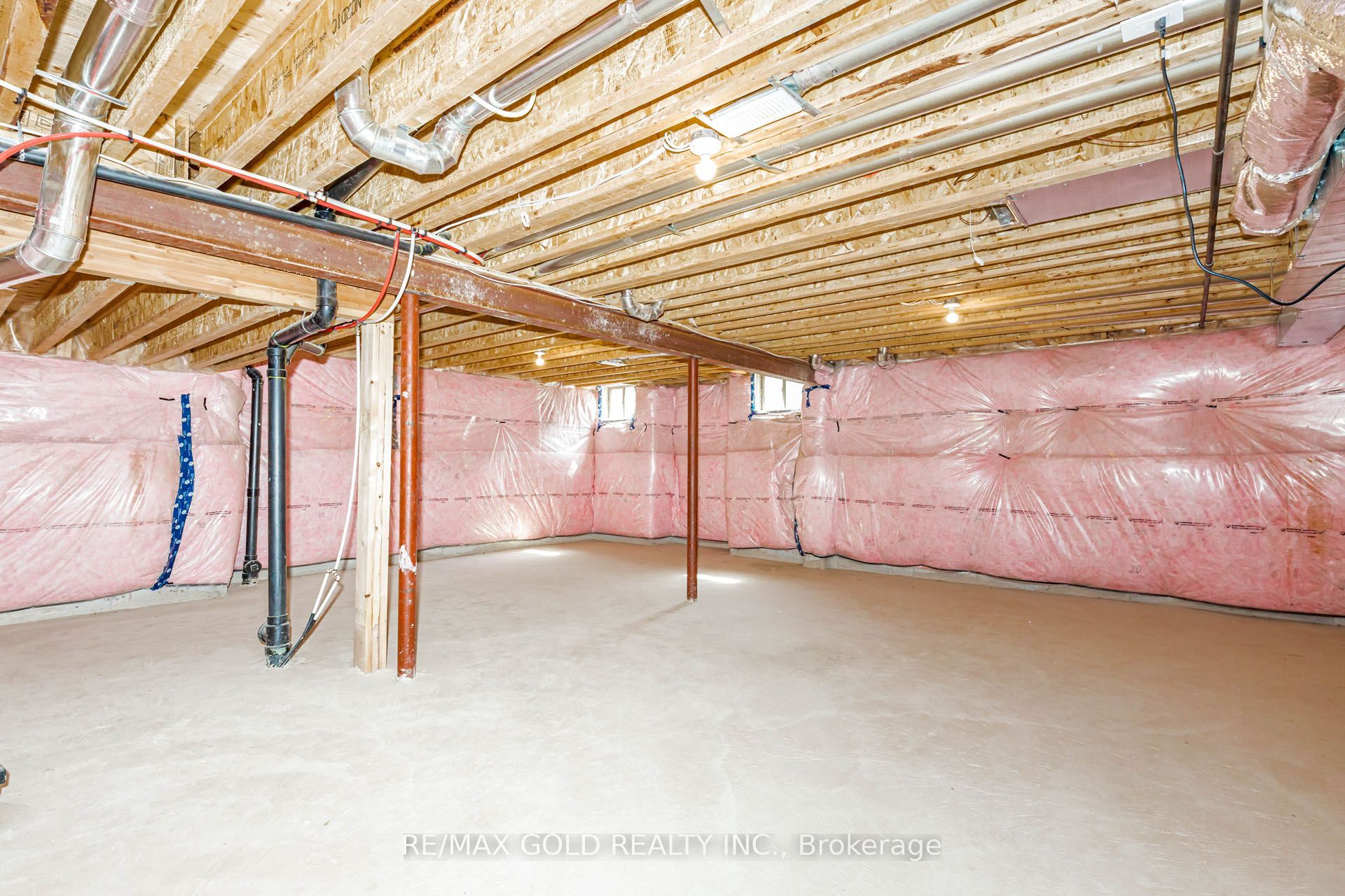 33 Tiger Crescent Property Photo 45