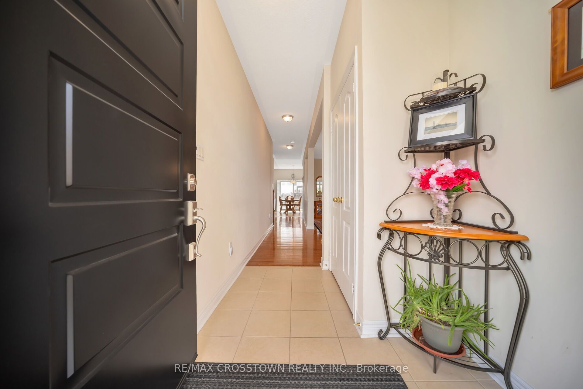 67 Sorbonne Drive Property Photo 2