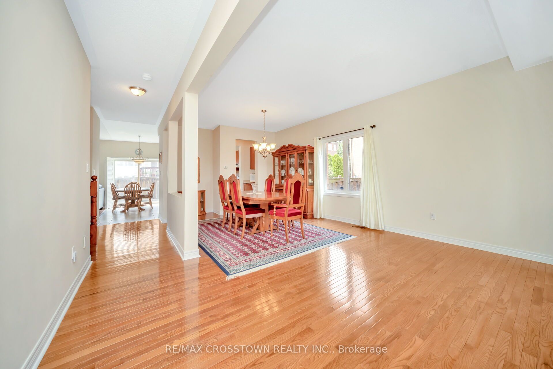 67 Sorbonne Drive Property Photo 4