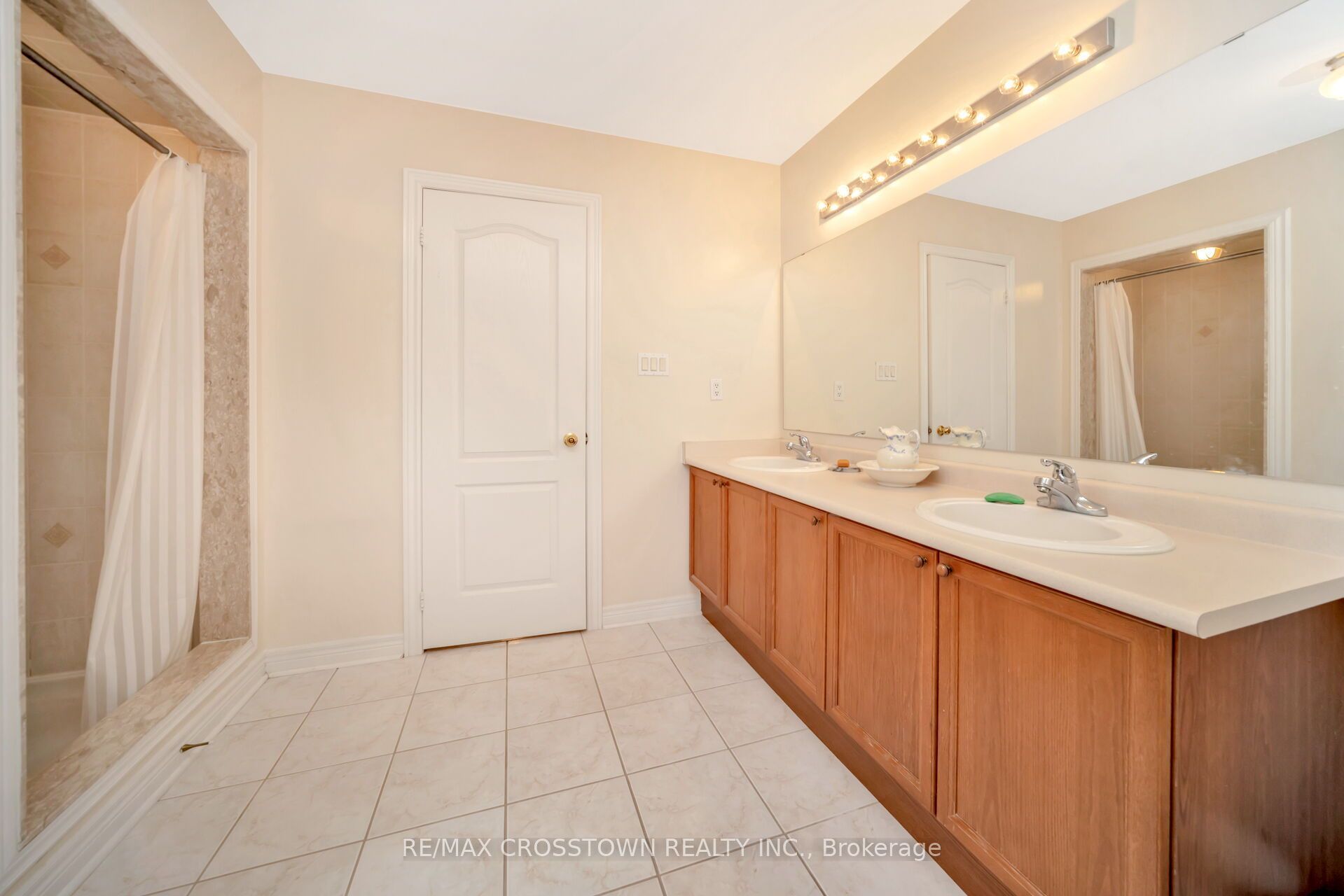 67 Sorbonne Drive Property Photo 31