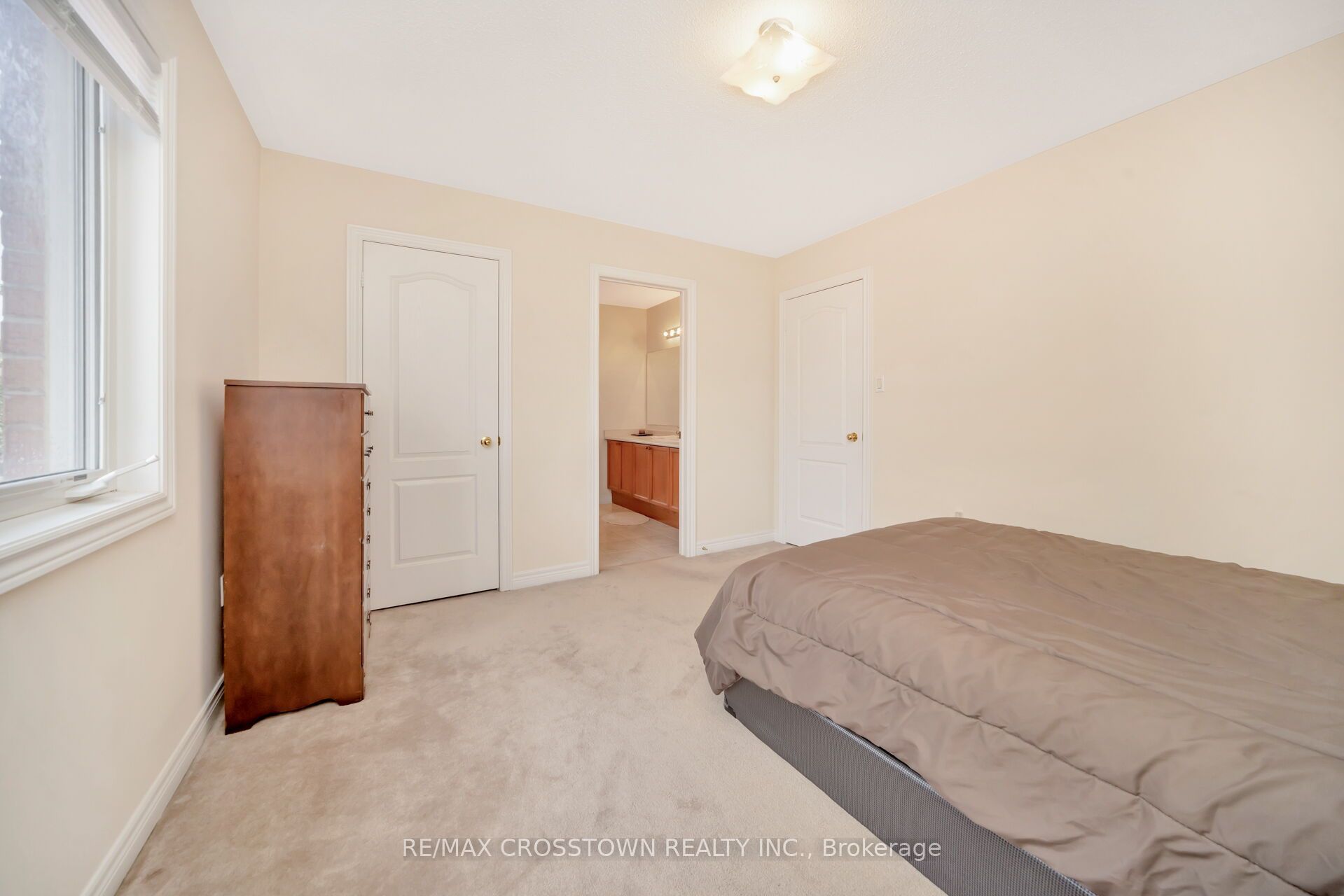 67 Sorbonne Drive Property Photo 33