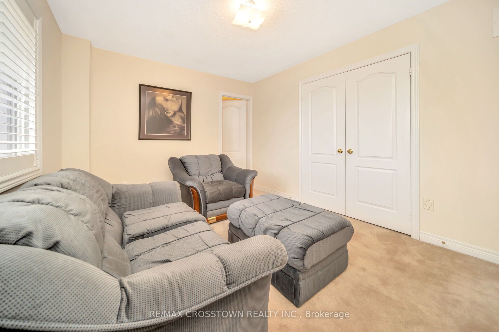 67 Sorbonne Drive Property Photo 39