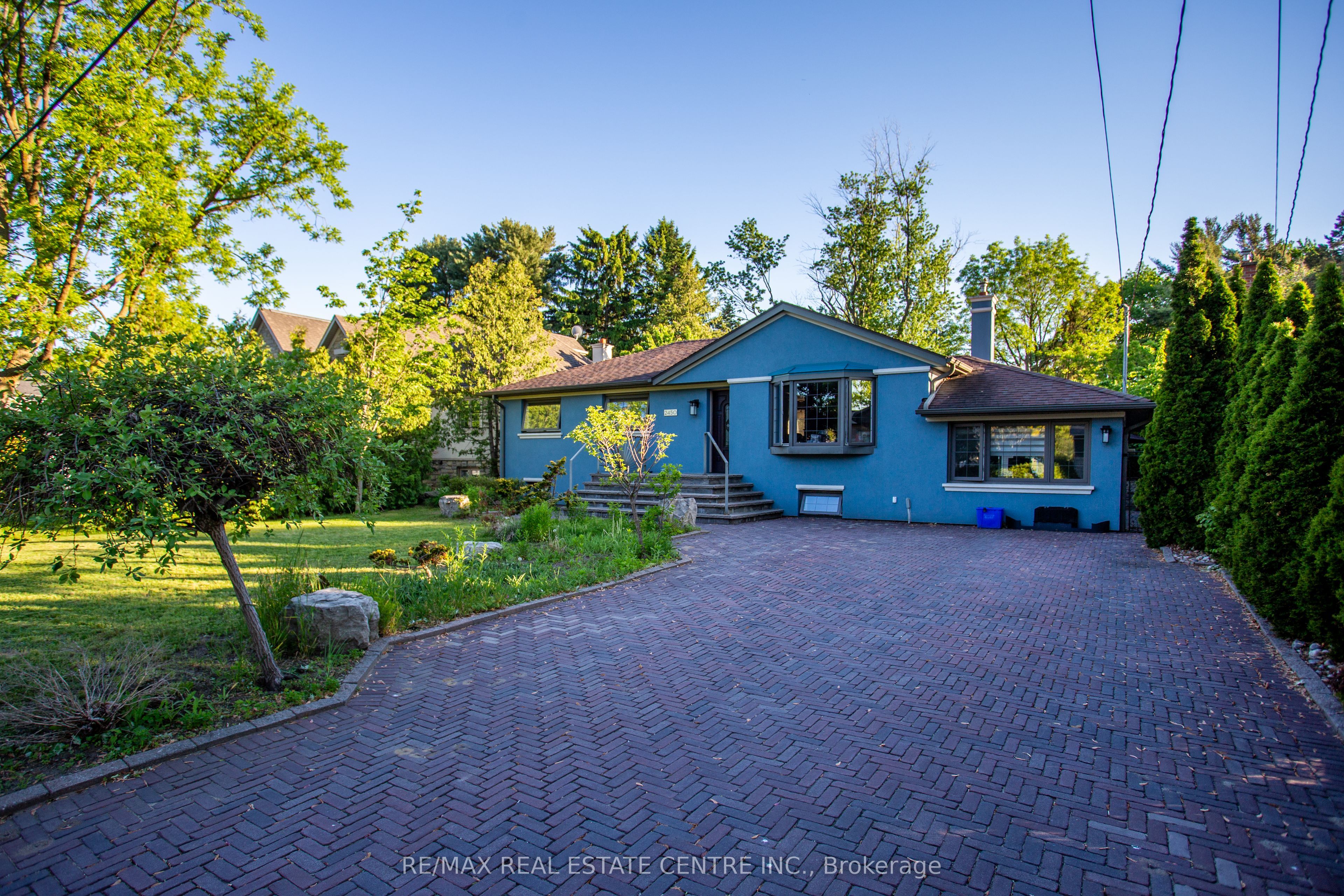 2450 Edenhurst Drive Property Photo 1