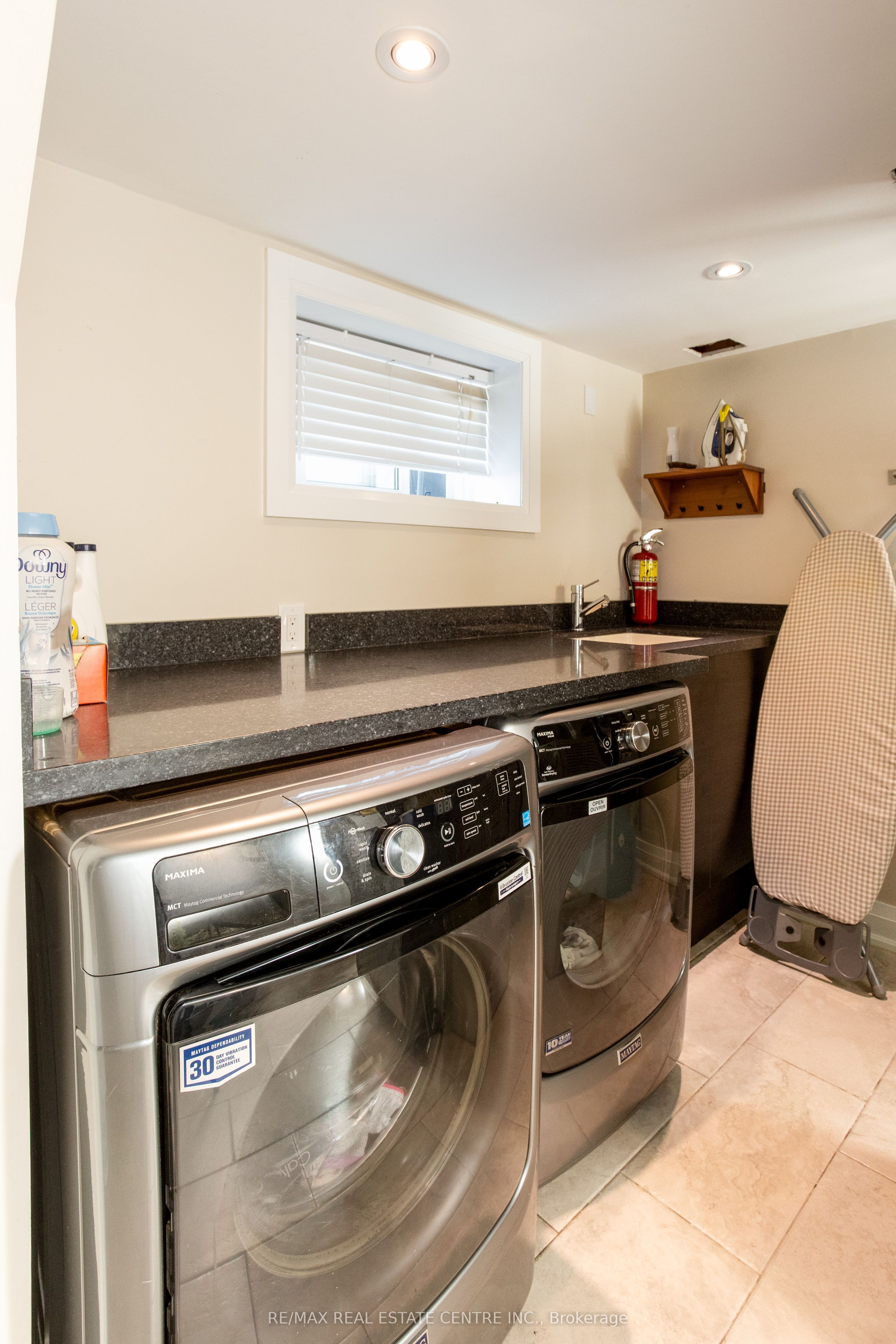 2450 Edenhurst Drive Property Photo 17