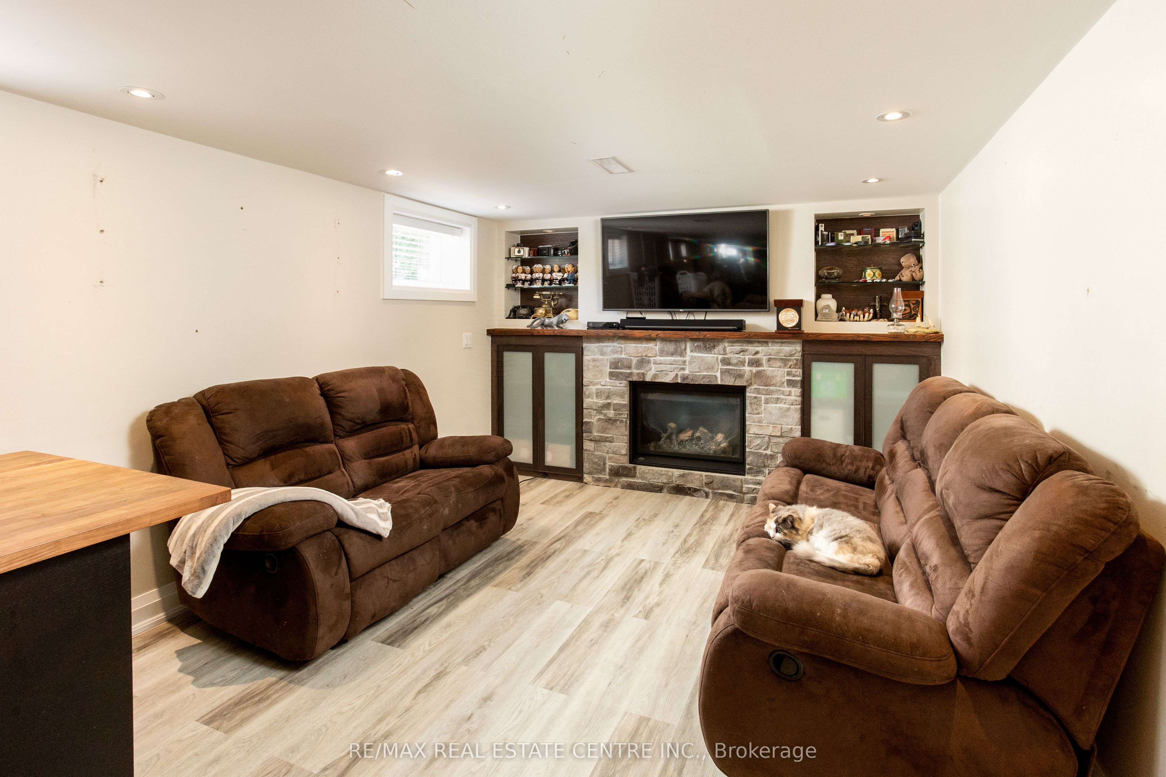 2450 Edenhurst Drive Property Photo 20
