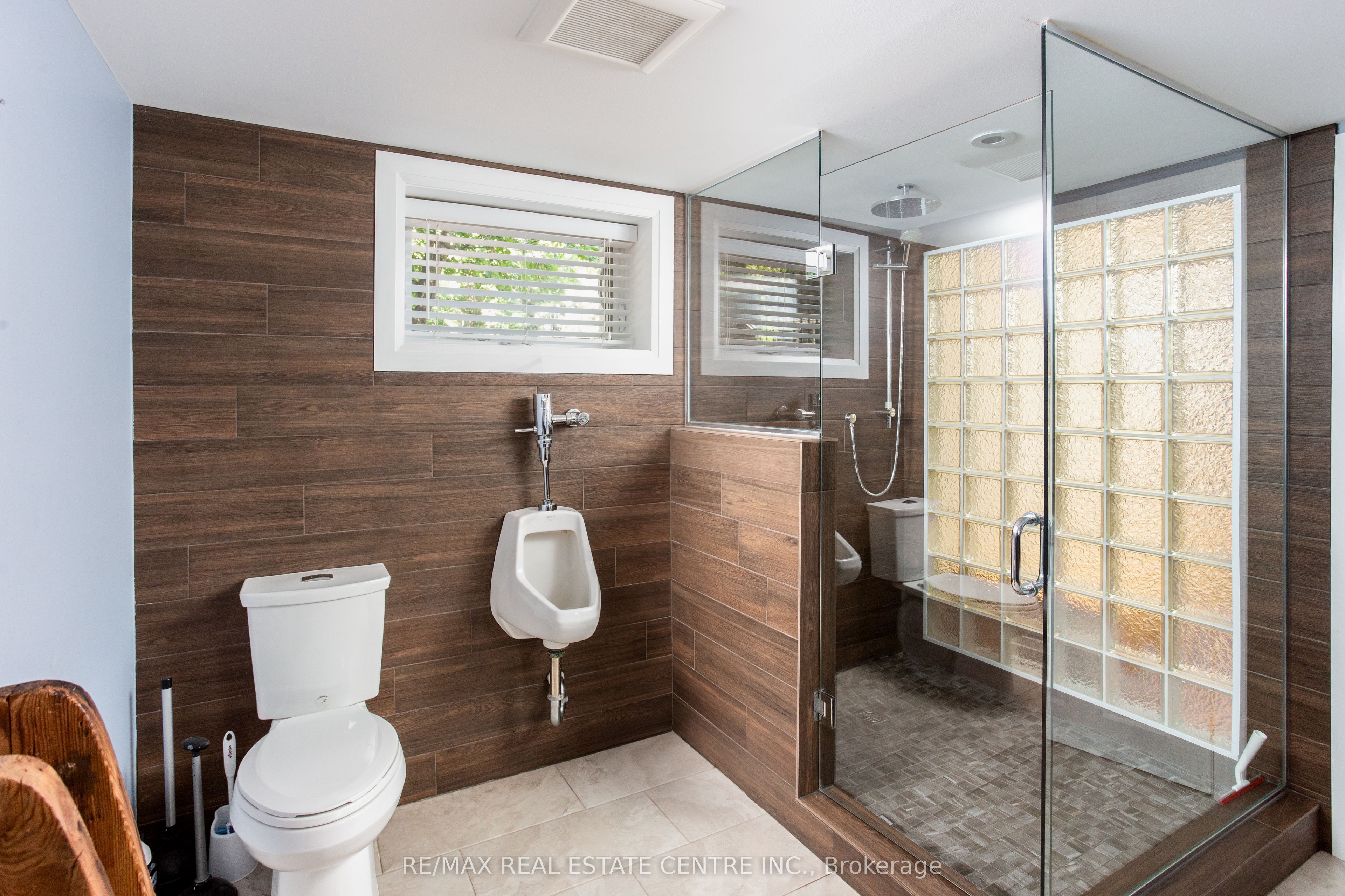 2450 Edenhurst Drive Property Photo 22