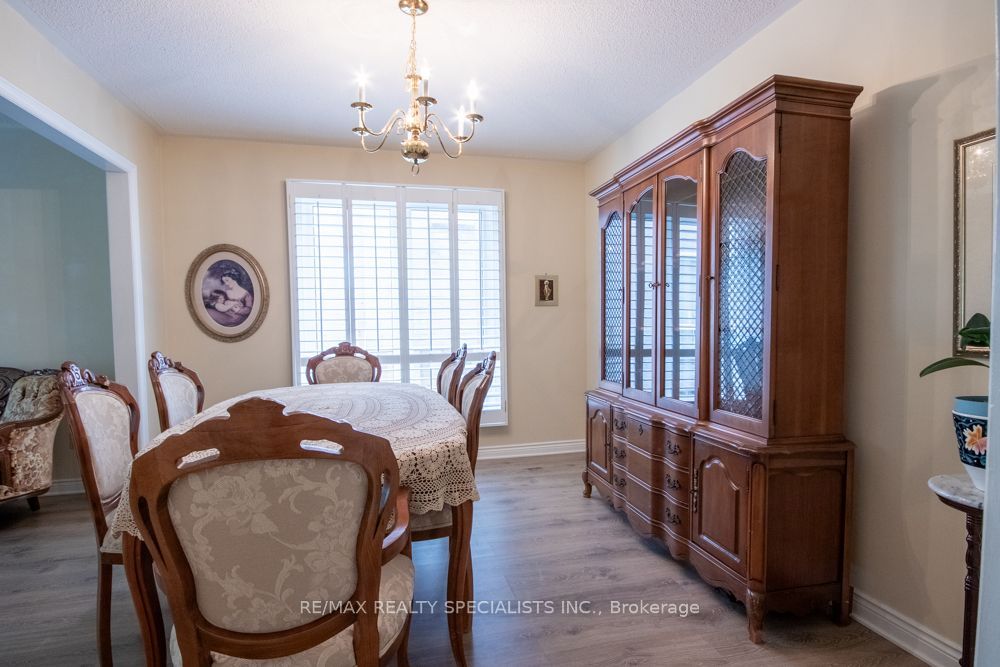 358 Erin Street Property Photo 12