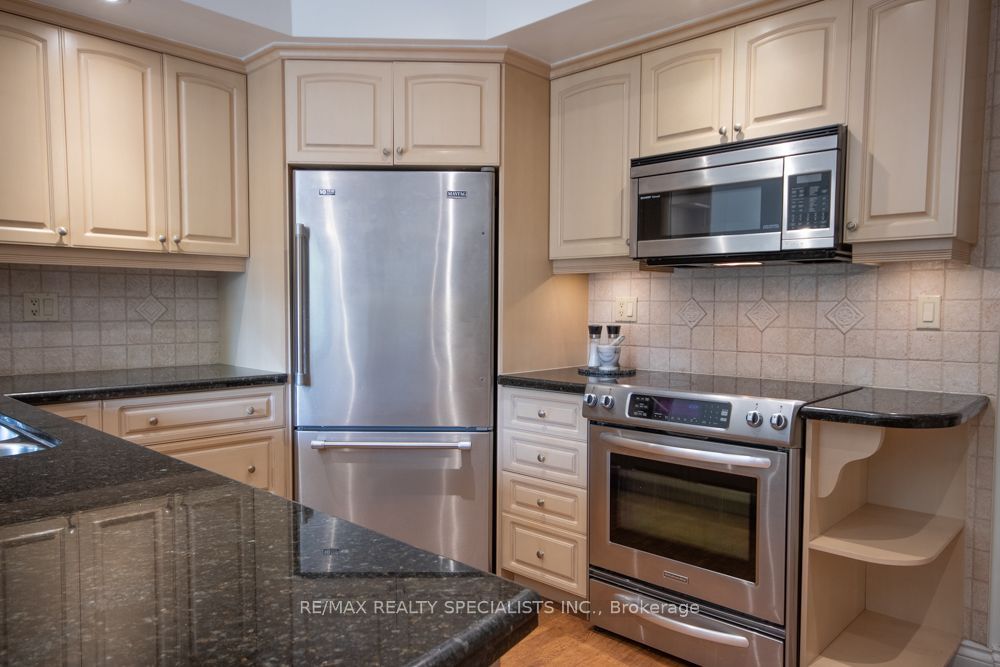 358 Erin Street Property Photo 18