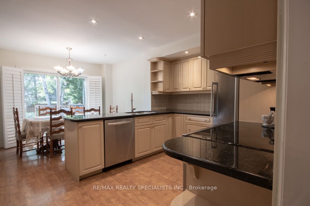 358 Erin Street Property Photo 19