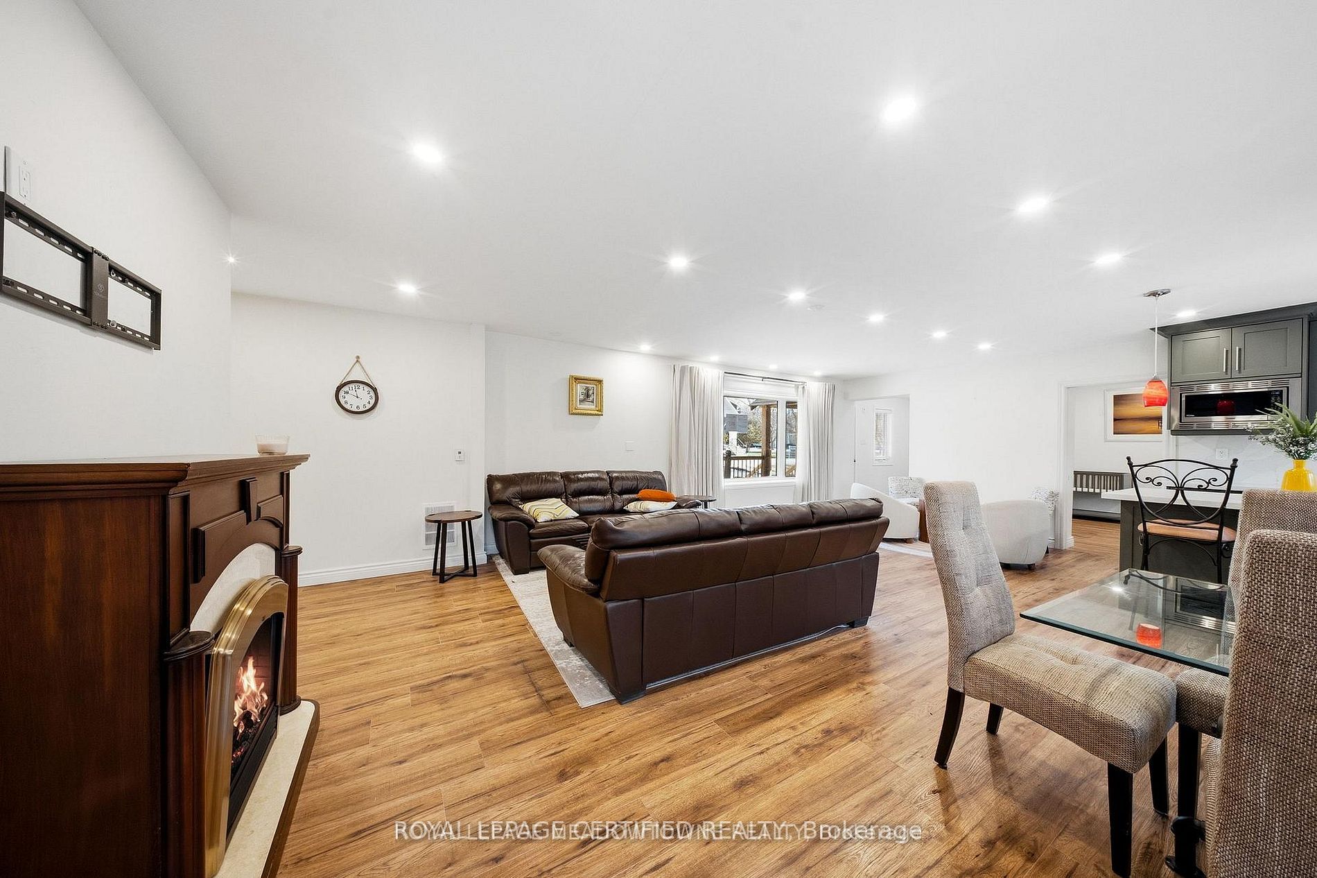 208 Glen Oak Drive Property Photo 17