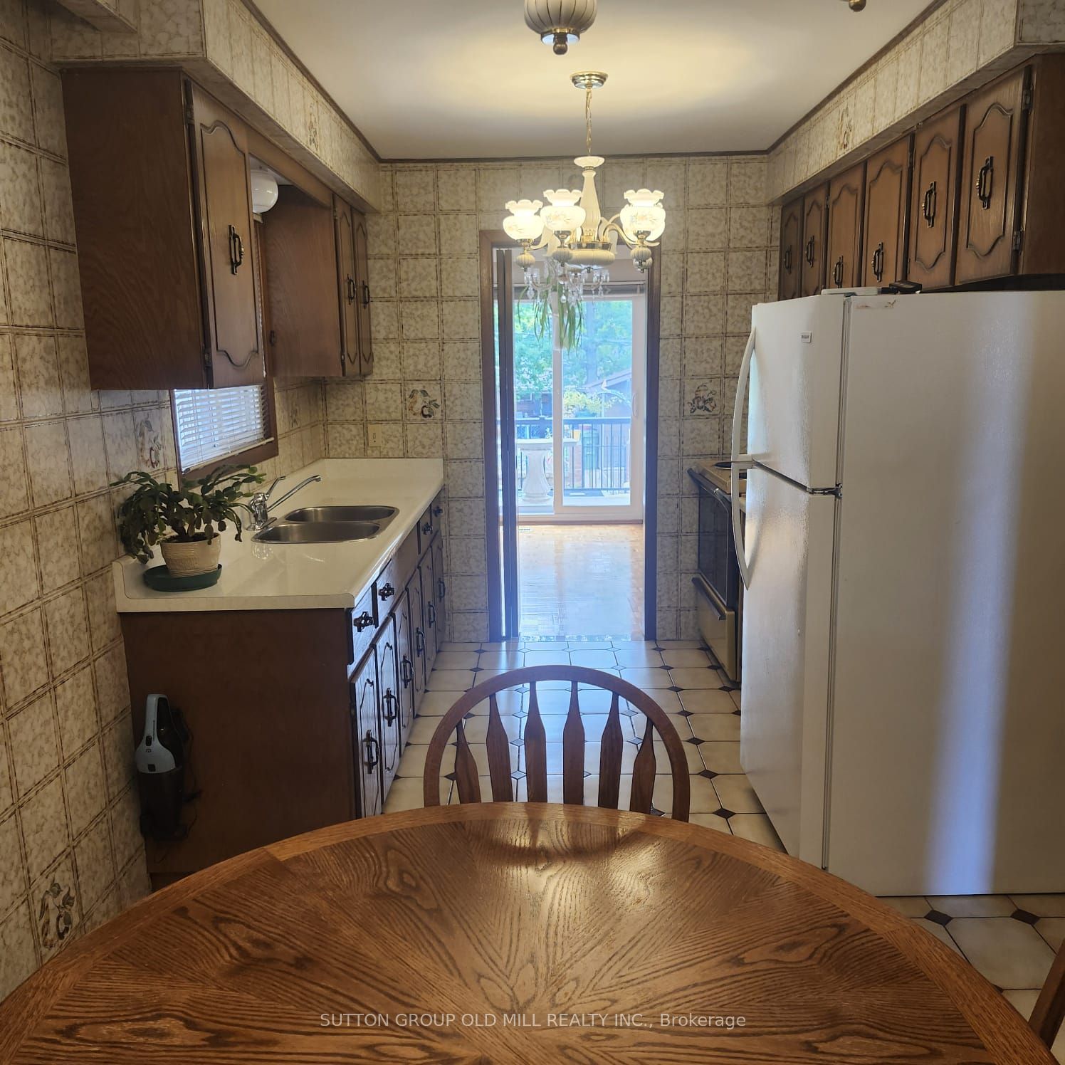 194 Beta Street Property Photo 8