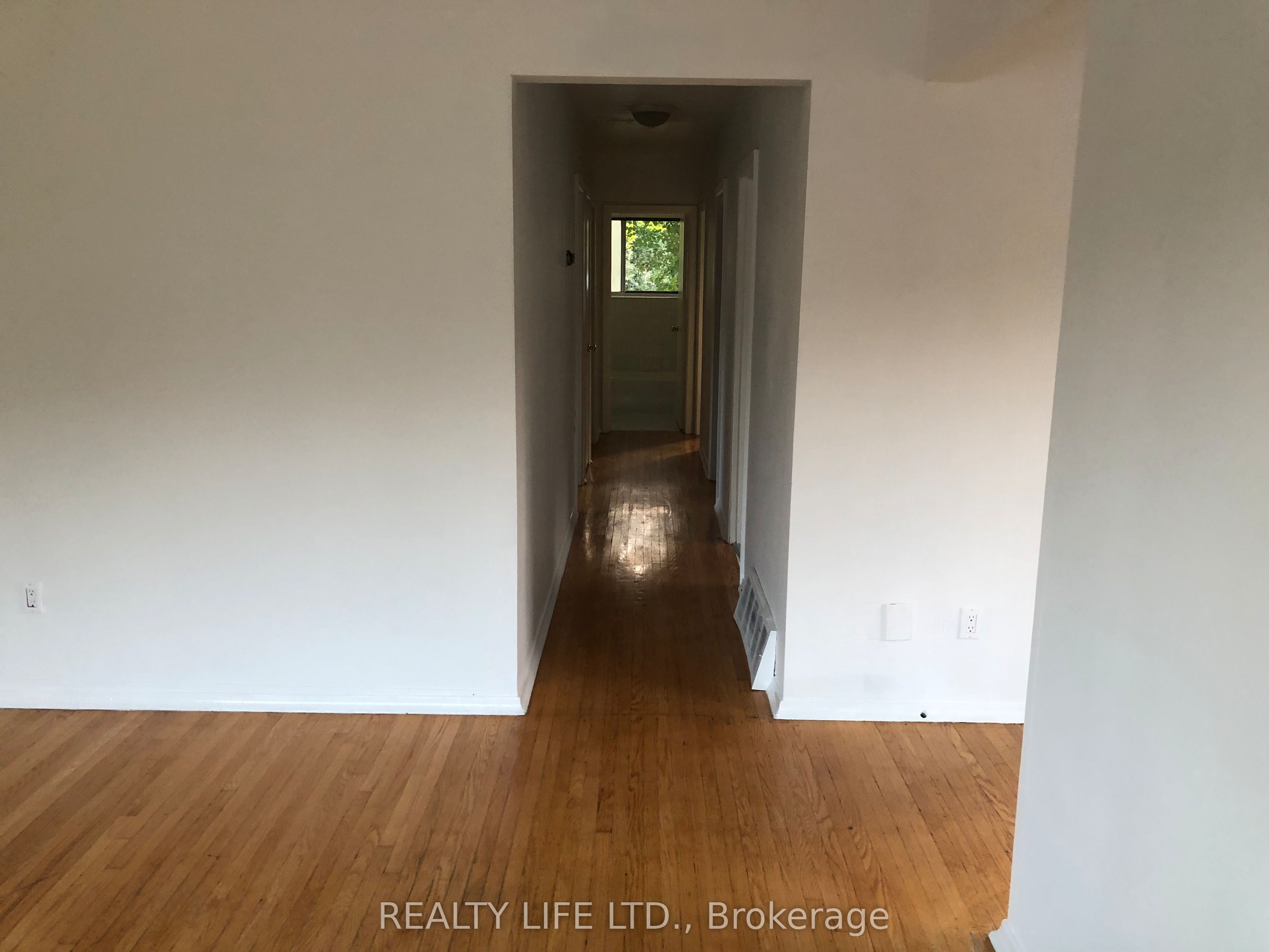 54 Garside Crescent Property Photo 5