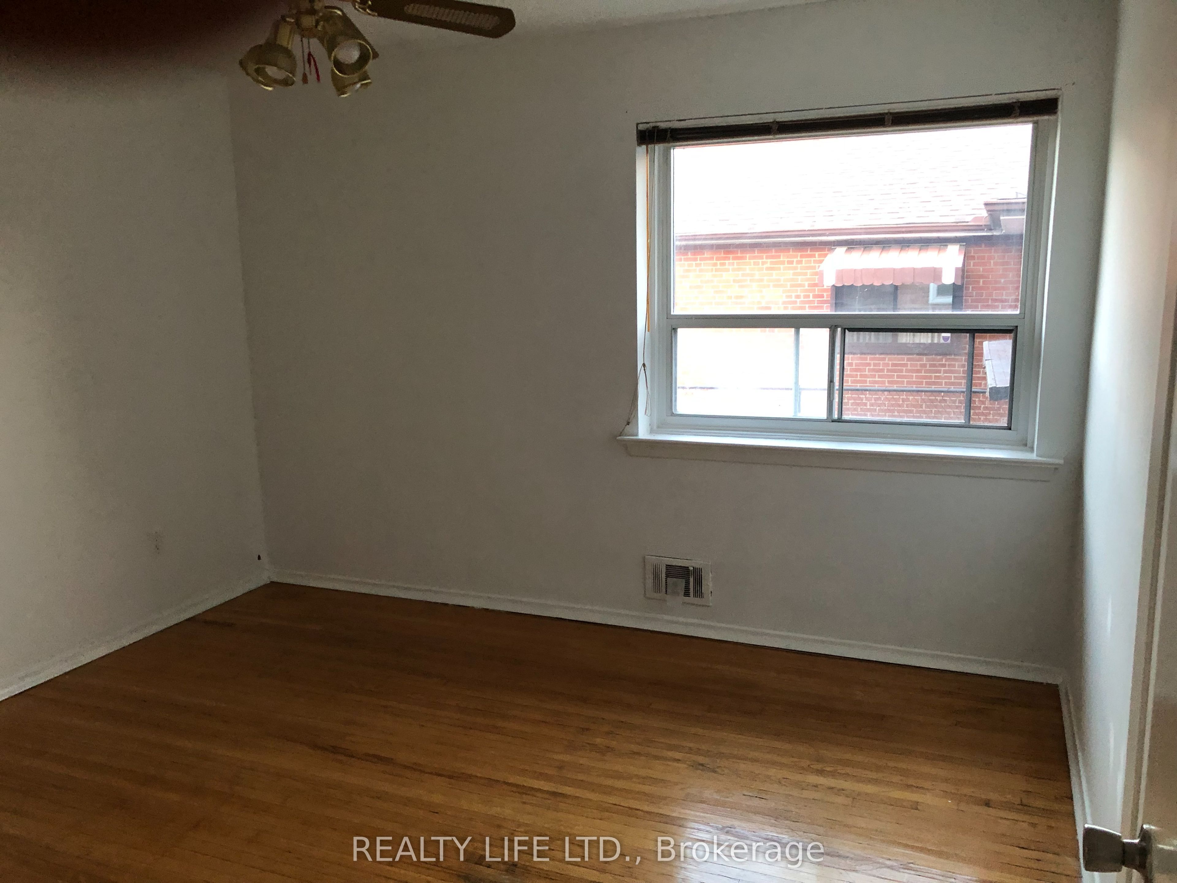 54 Garside Crescent Property Photo 11