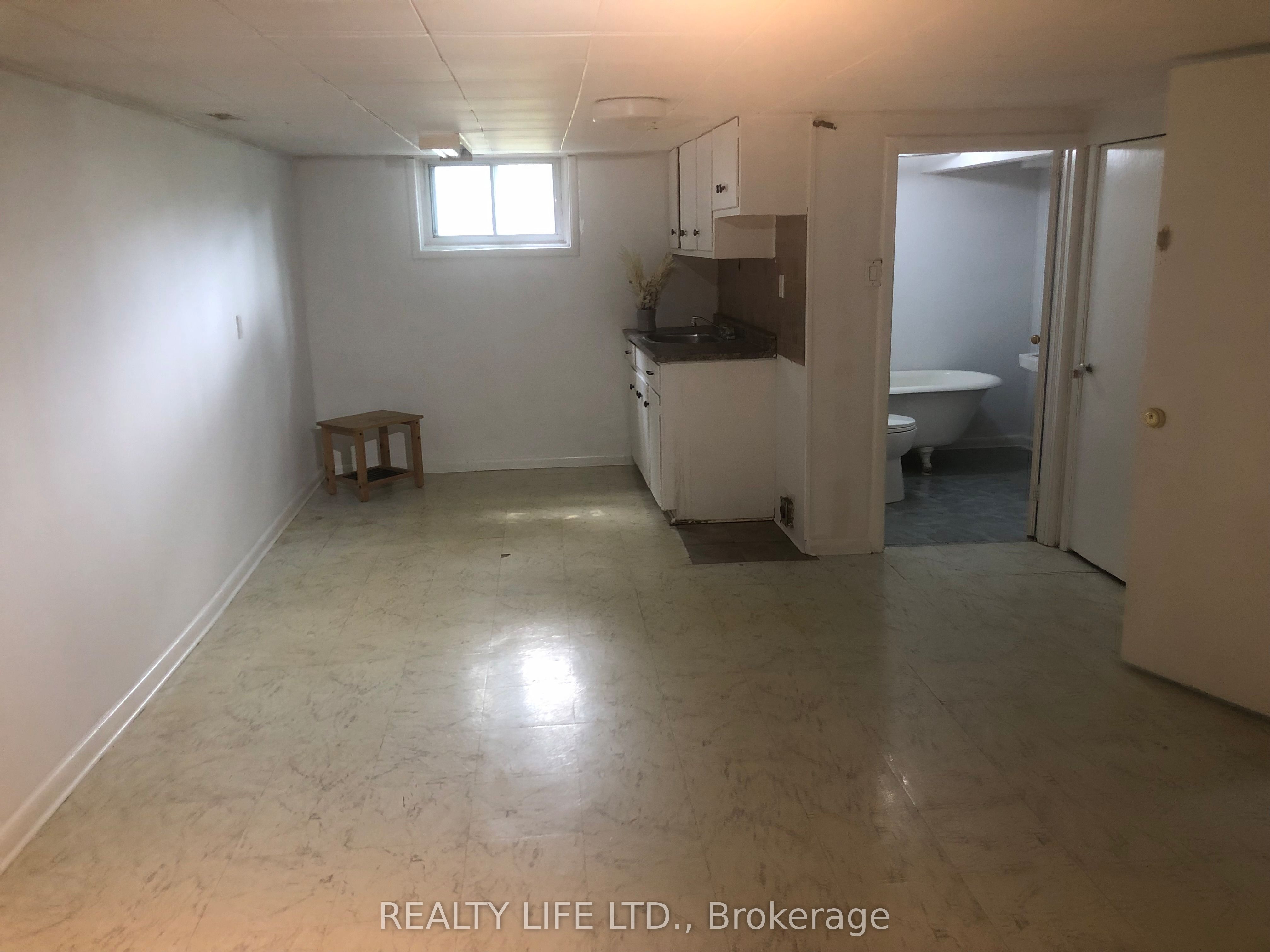 54 Garside Crescent Property Photo 15