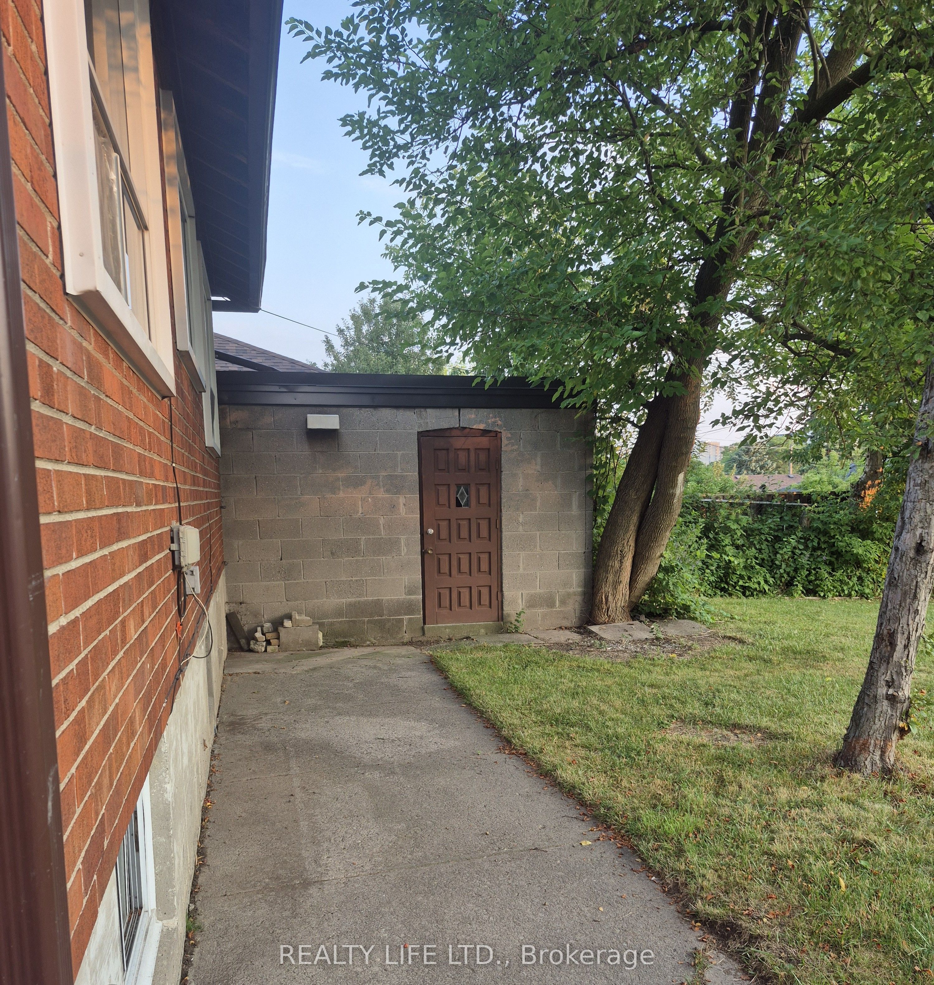 54 Garside Crescent Property Photo 25