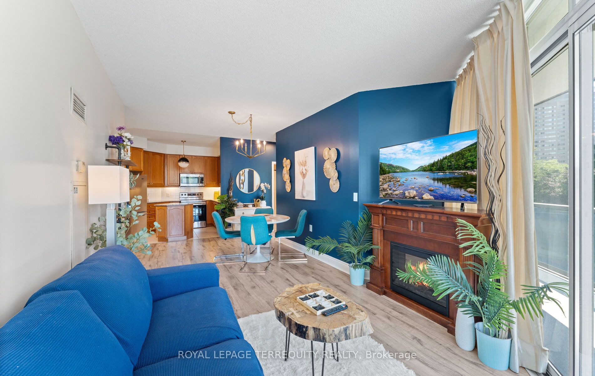 80 Absolute Avenue 406 Property Photo 11