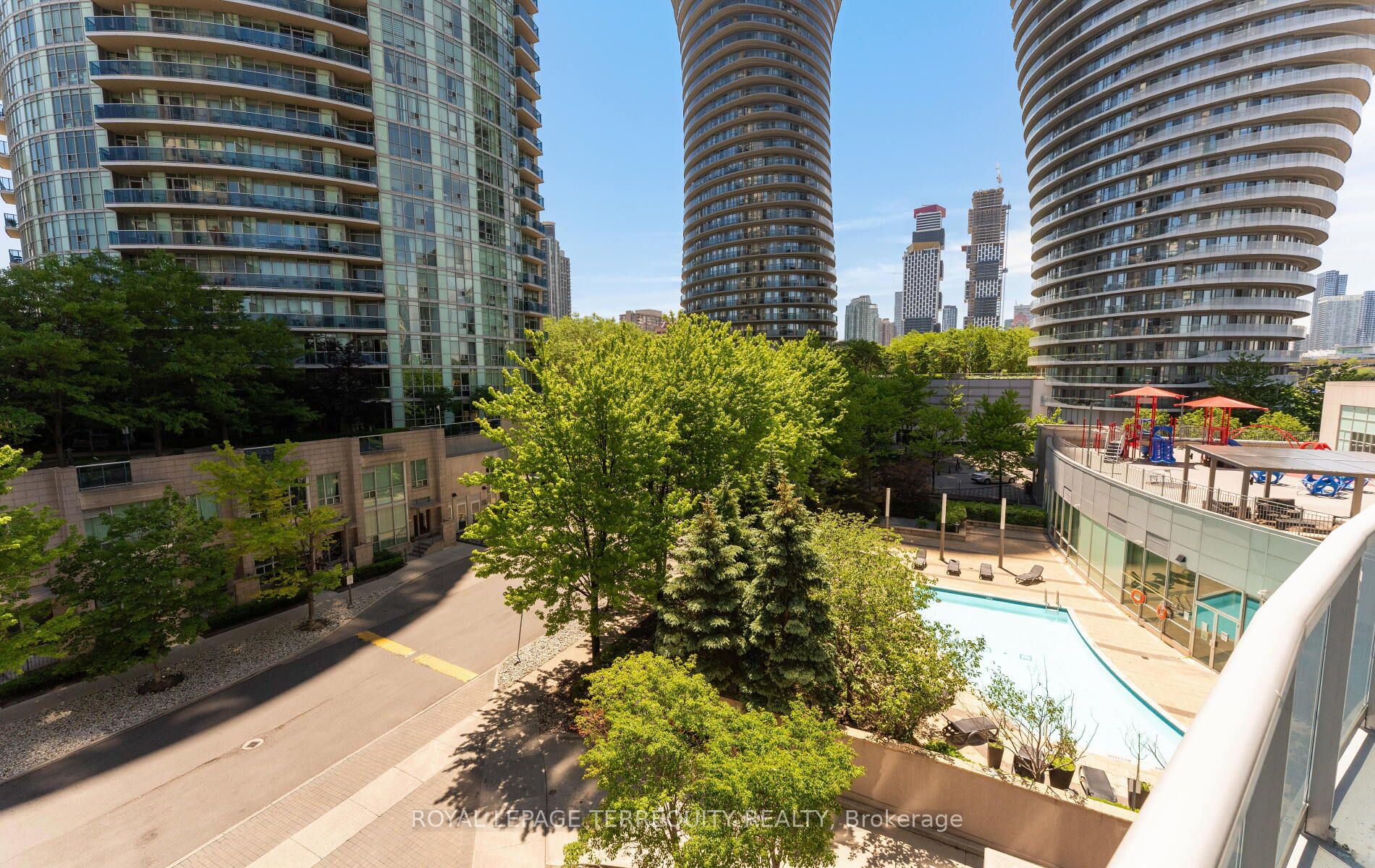 80 Absolute Avenue 406 Property Photo 26