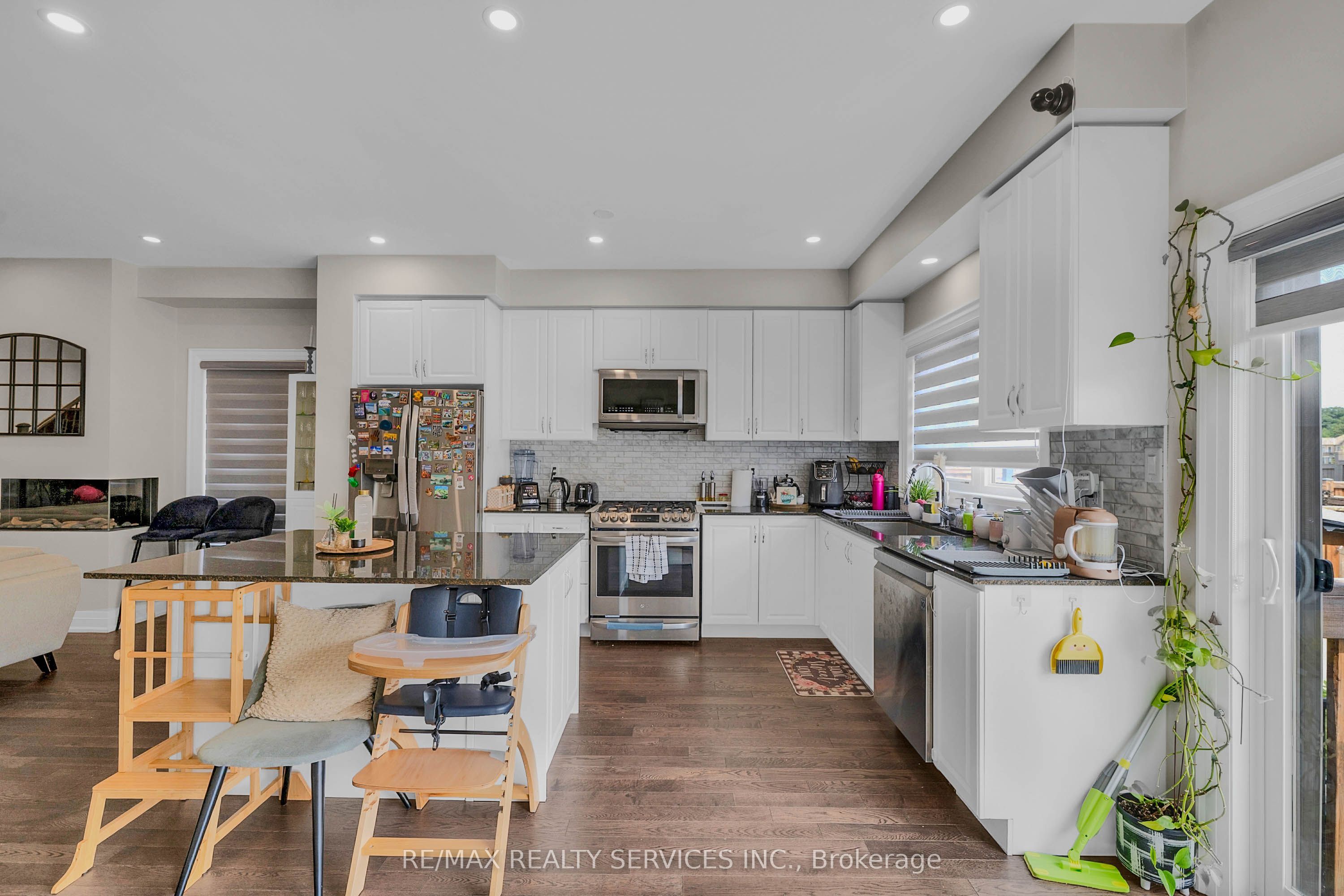 6 Lollard Way Property Photo 11