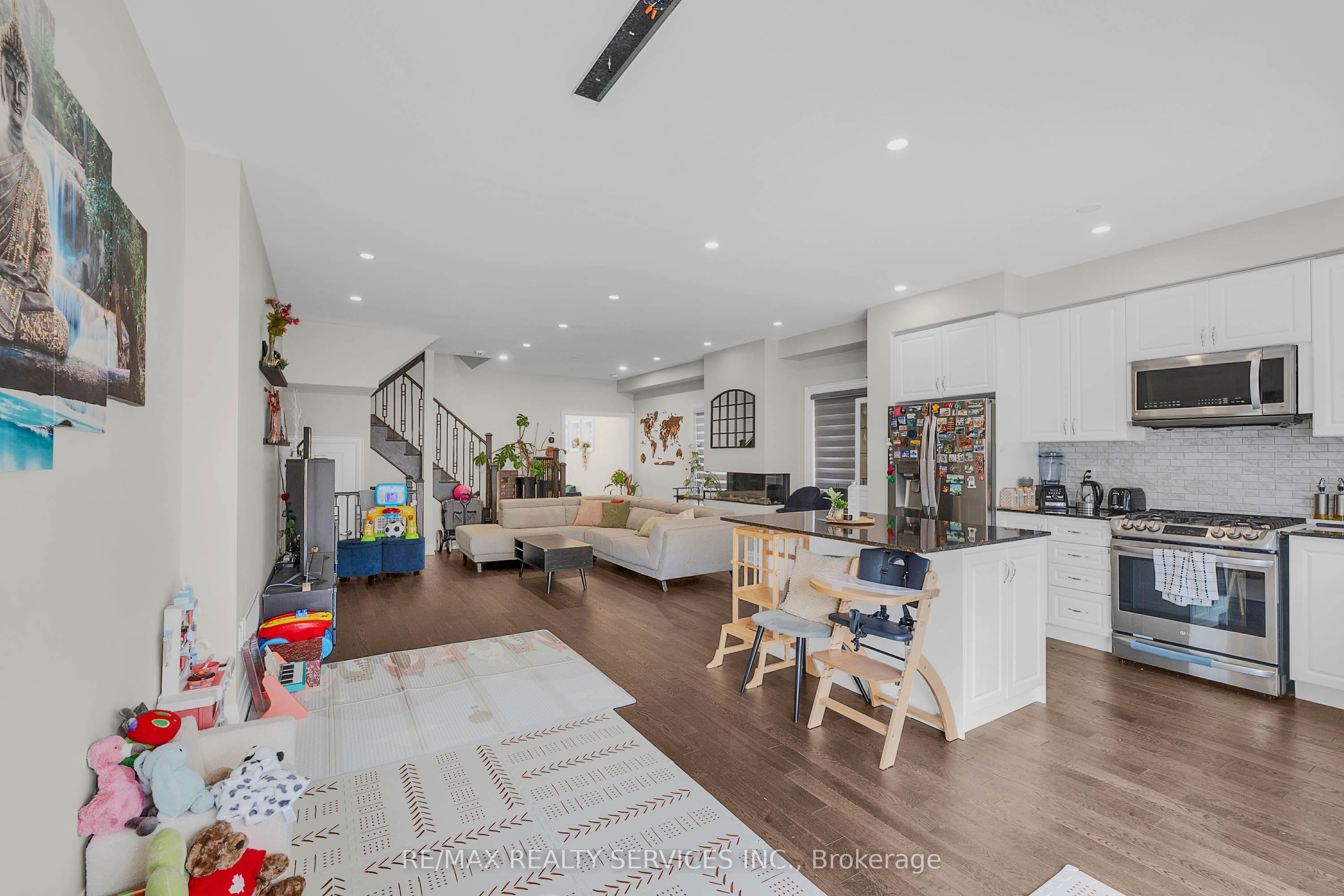 6 Lollard Way Property Photo 13