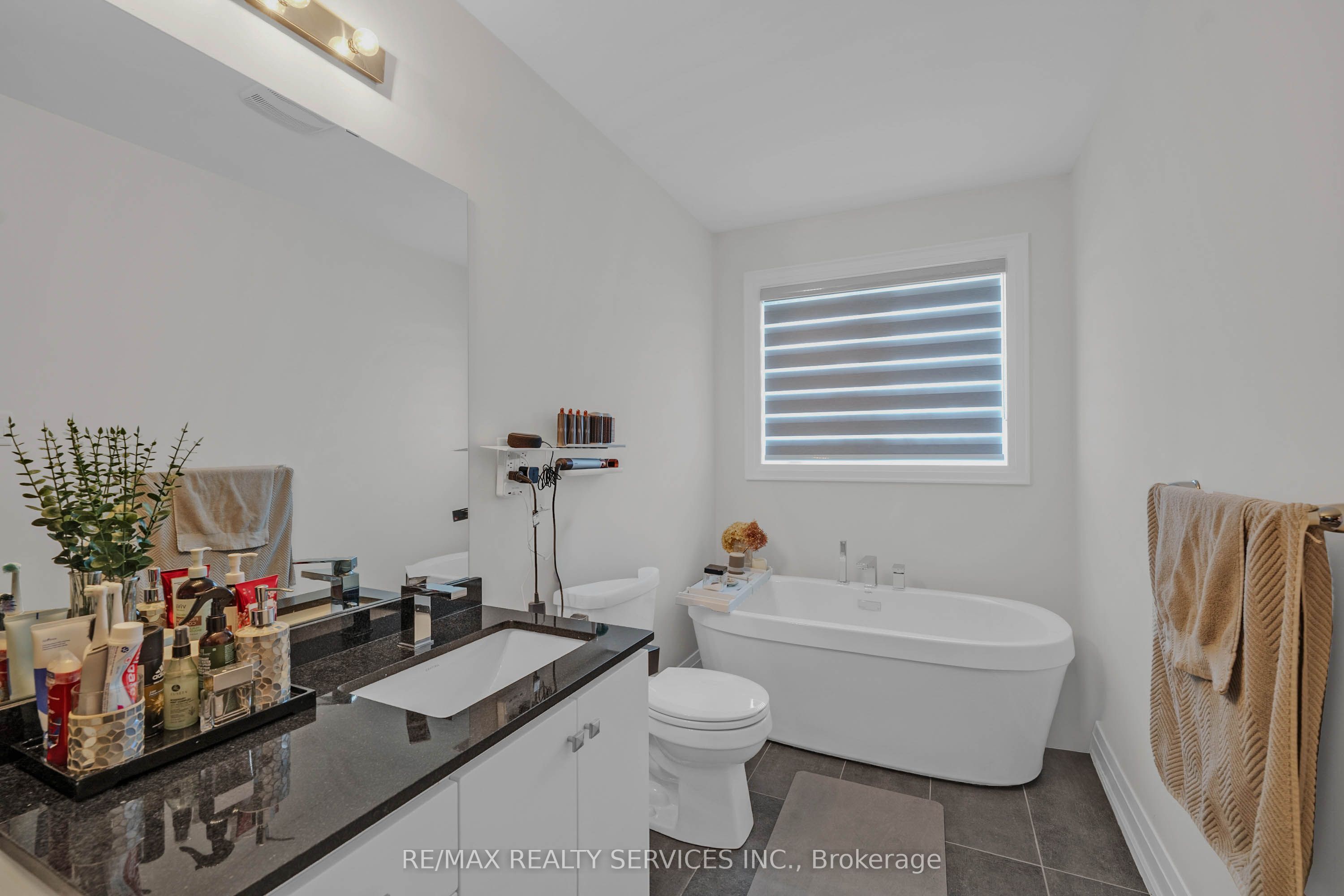6 Lollard Way Property Photo 19