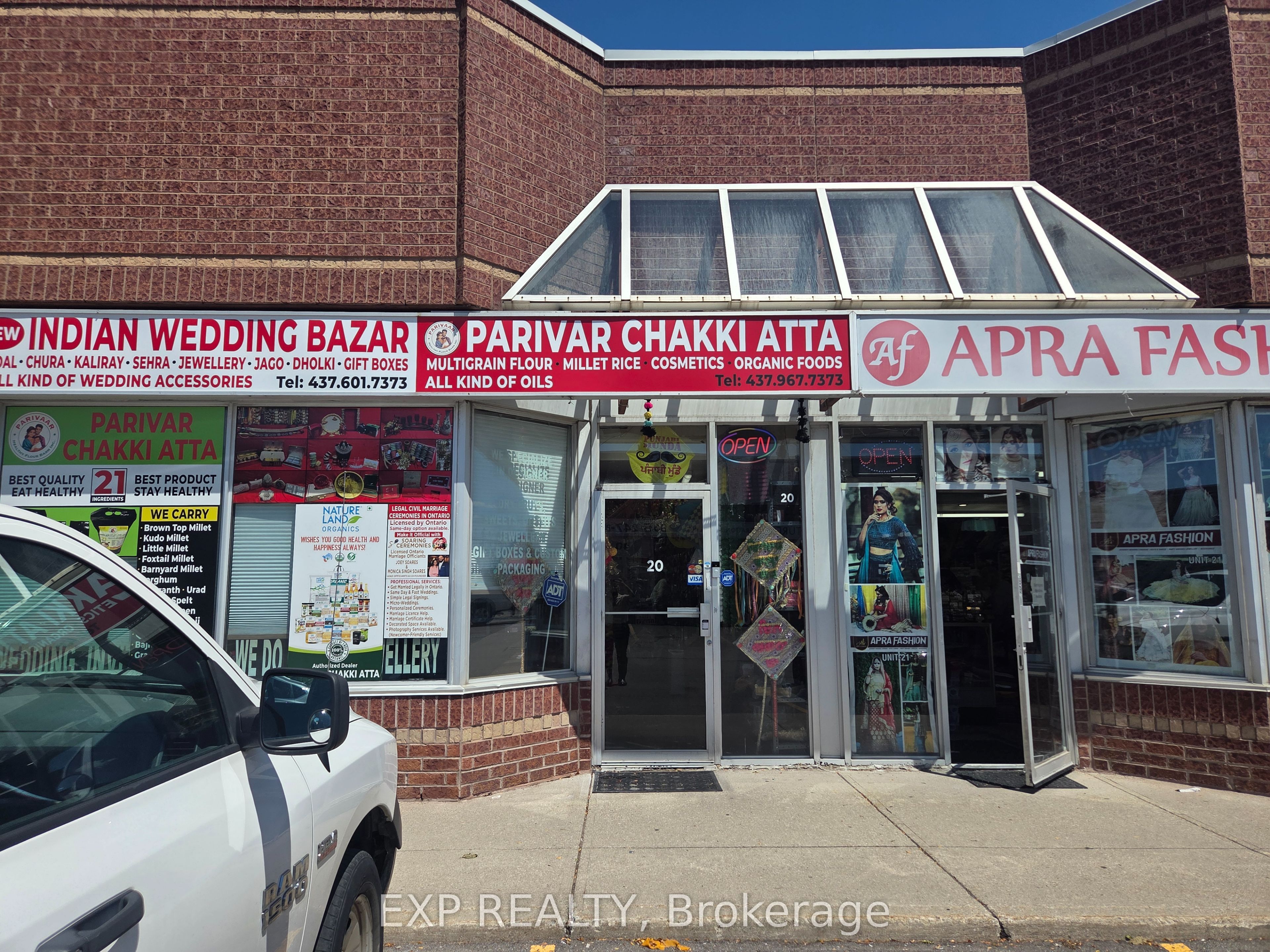 1625 Steeles Avenue E 7
