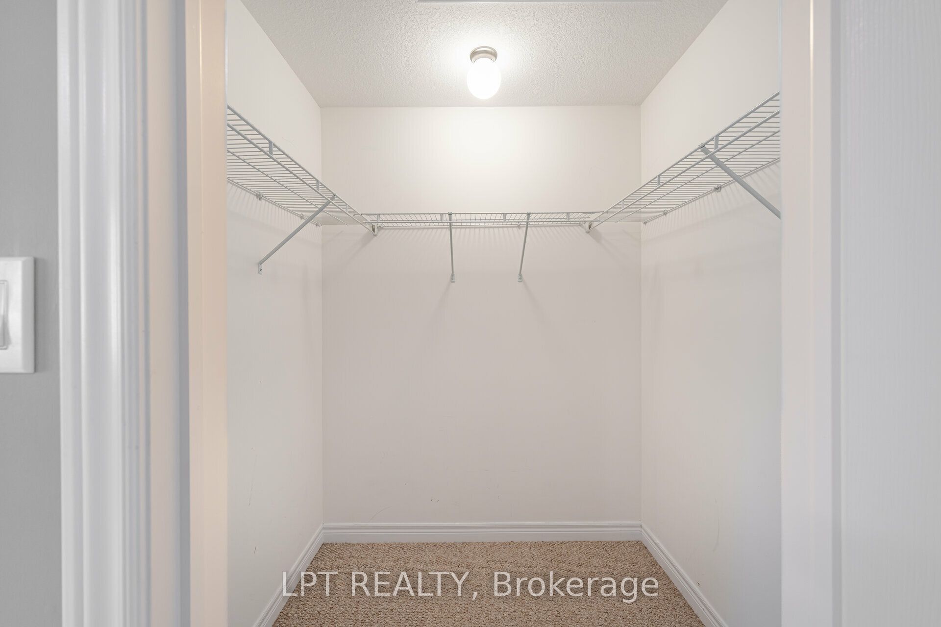 124 Parkinson Crescent 15 Property Photo 15