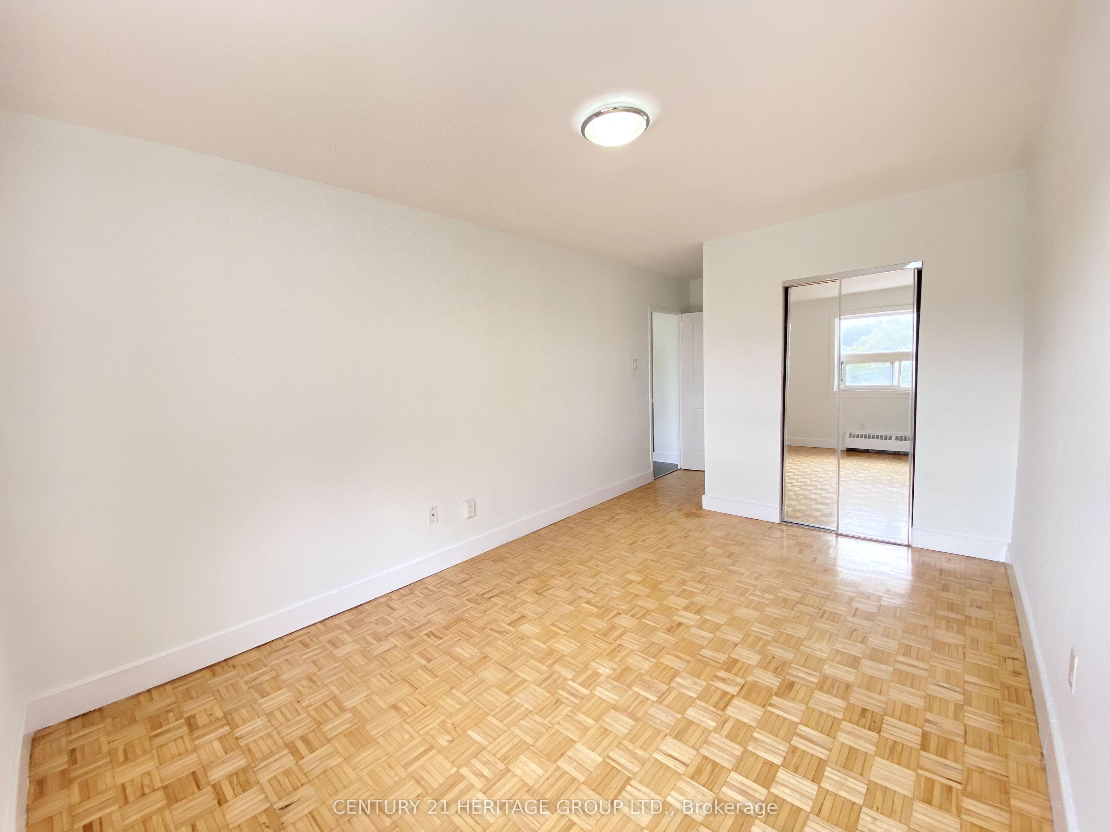 10 Garfella Drive 401 Property Photo 12