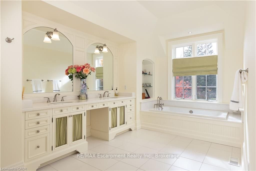 1081 Argyle Drive Property Photo 35