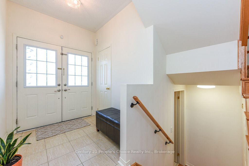 270 Brussels Avenue Property Photo 3