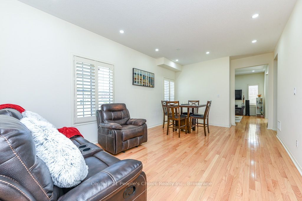 270 Brussels Avenue Property Photo 8