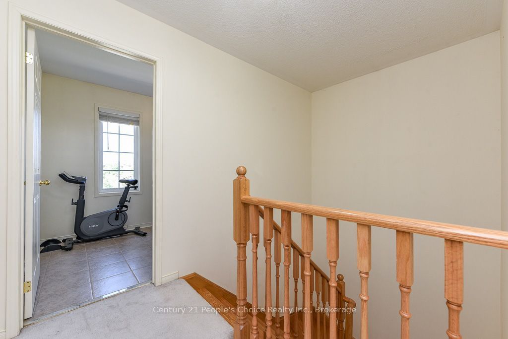 270 Brussels Avenue Property Photo 25