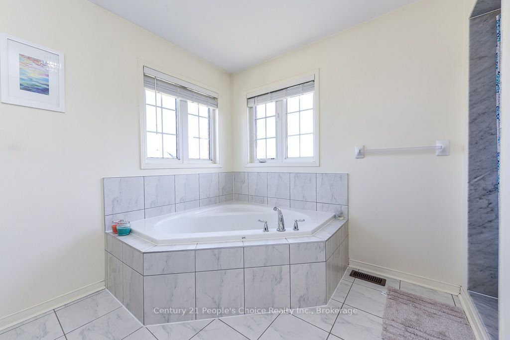 270 Brussels Avenue Property Photo 35