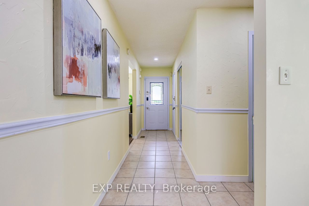 1060 Glendor Avenue Main Property Photo 8
