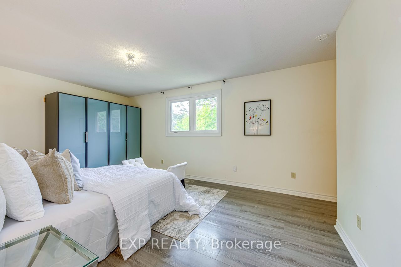 1060 Glendor Avenue Main Property Photo 24