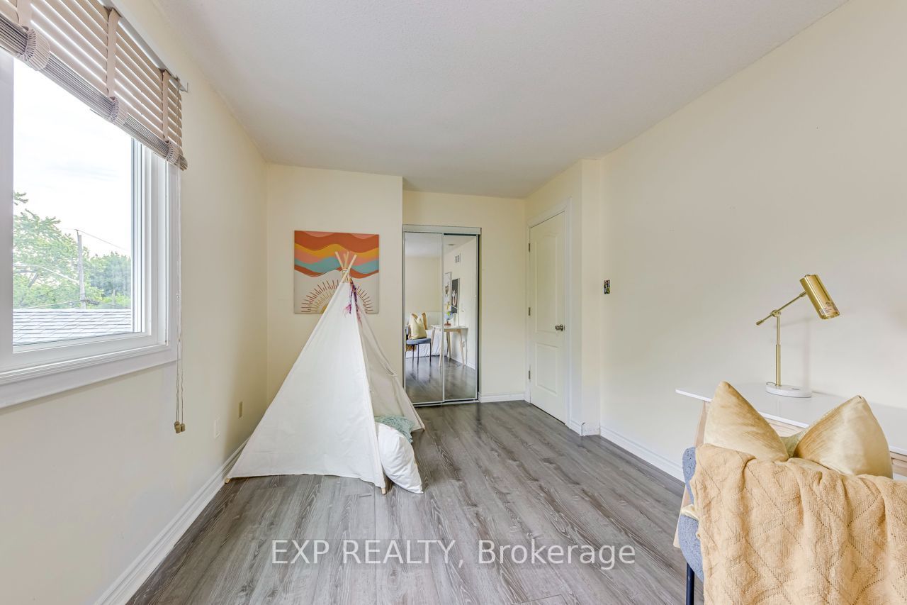 1060 Glendor Avenue Main Property Photo 29