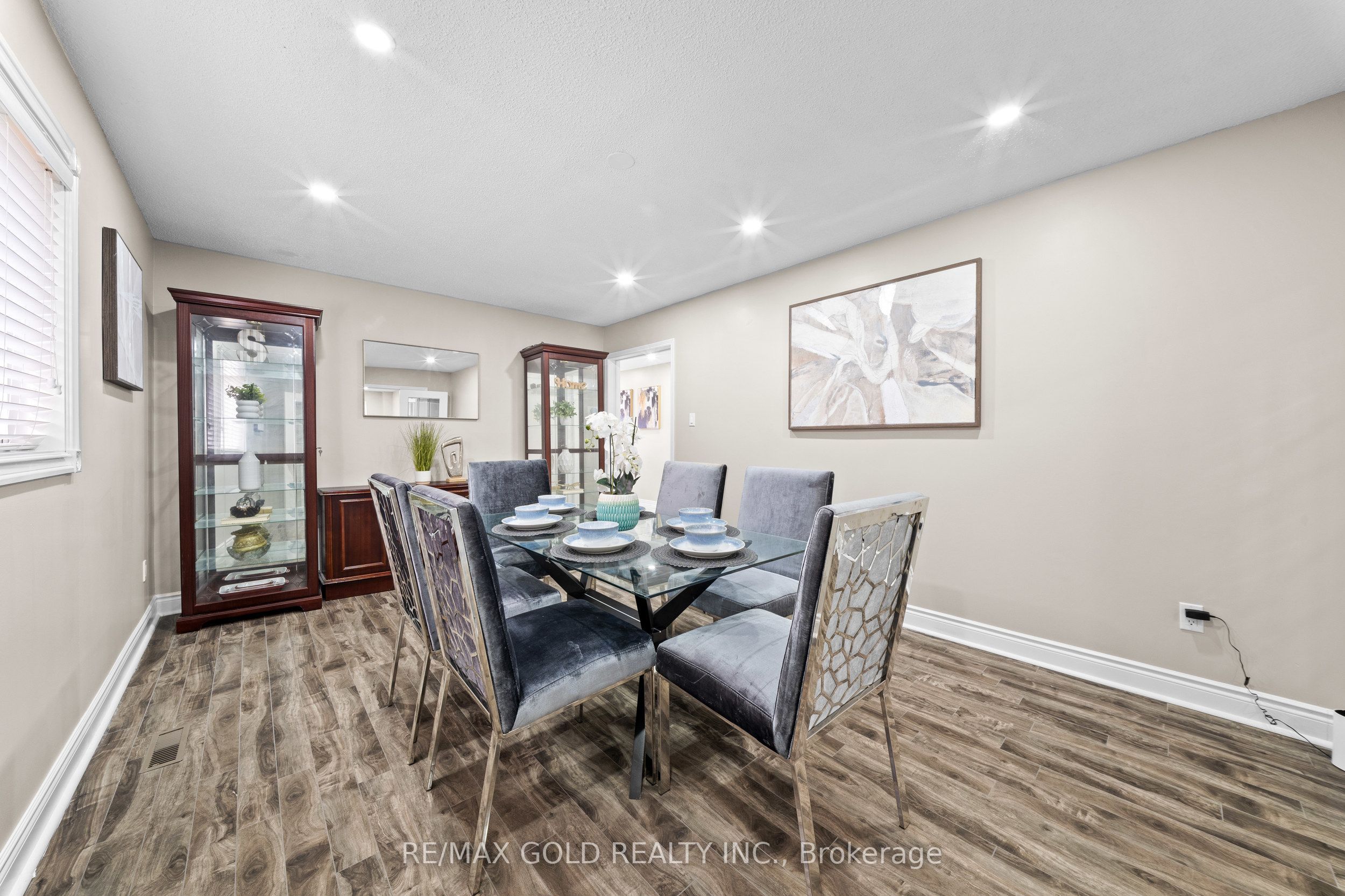 119 Mountainash Road Property Photo 9
